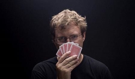 网赌5万本金每天赢5千_赌博回本计划分析_输五十万负债十五万如何上岸