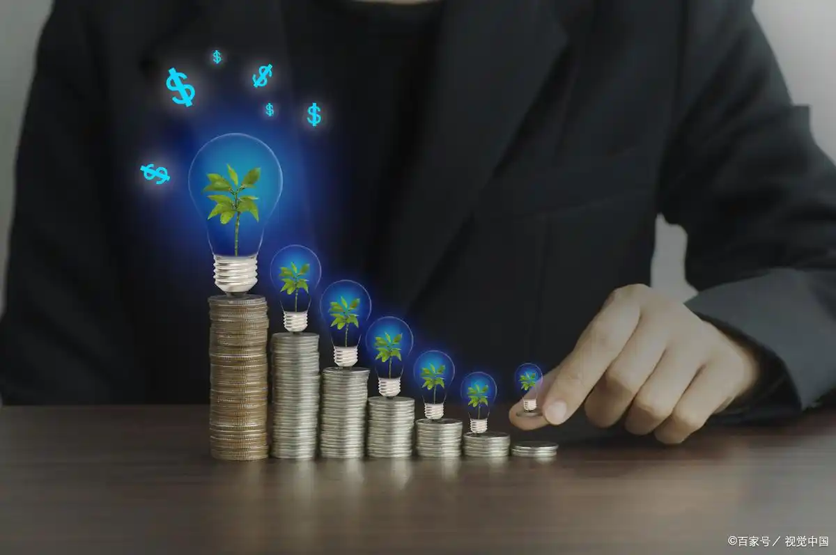 下表给出一证券分析家_估值分化特征_券商行业估值现状