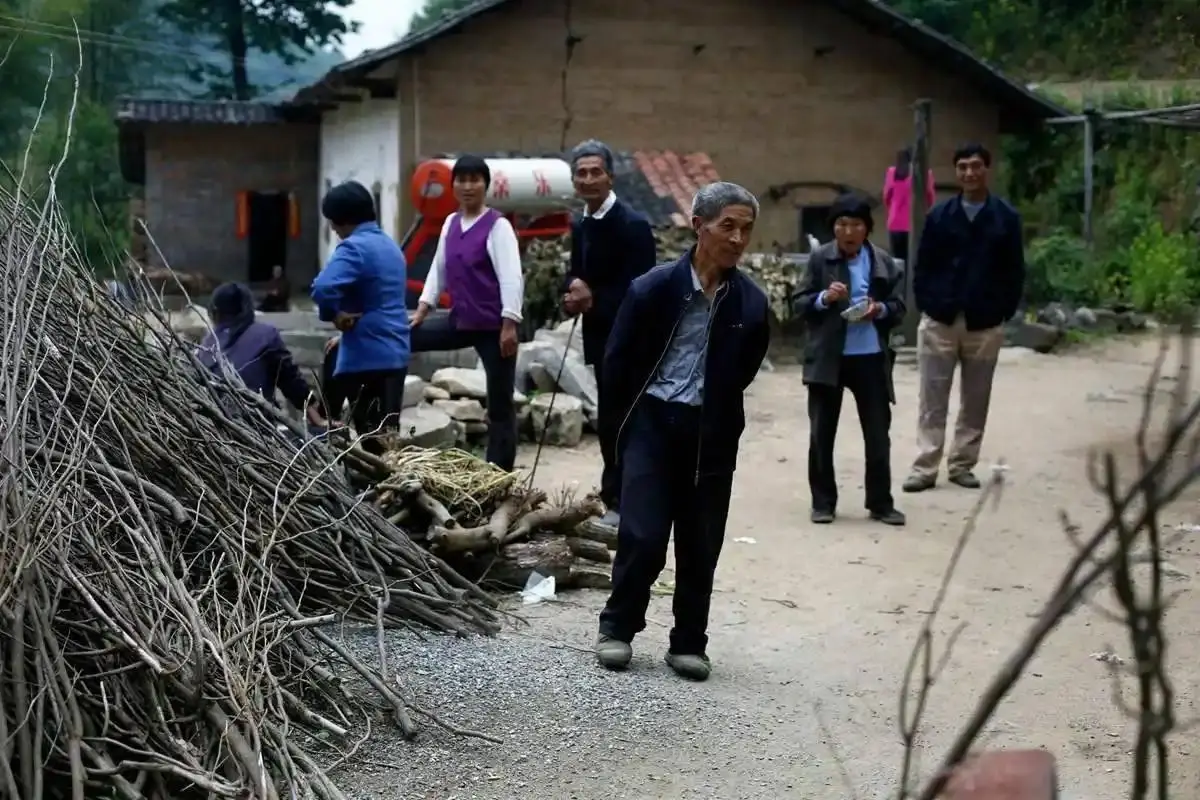单身人口对养老体系的影响_中国单身人口增长趋势_单身买房子贷款流程