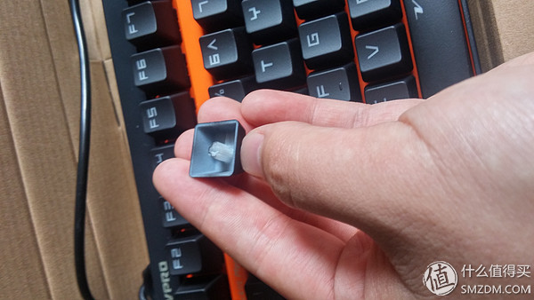 雷柏V500S青轴游戏键盘_雷柏v500s冰晶版怎么样_雷柏键盘评测晒单